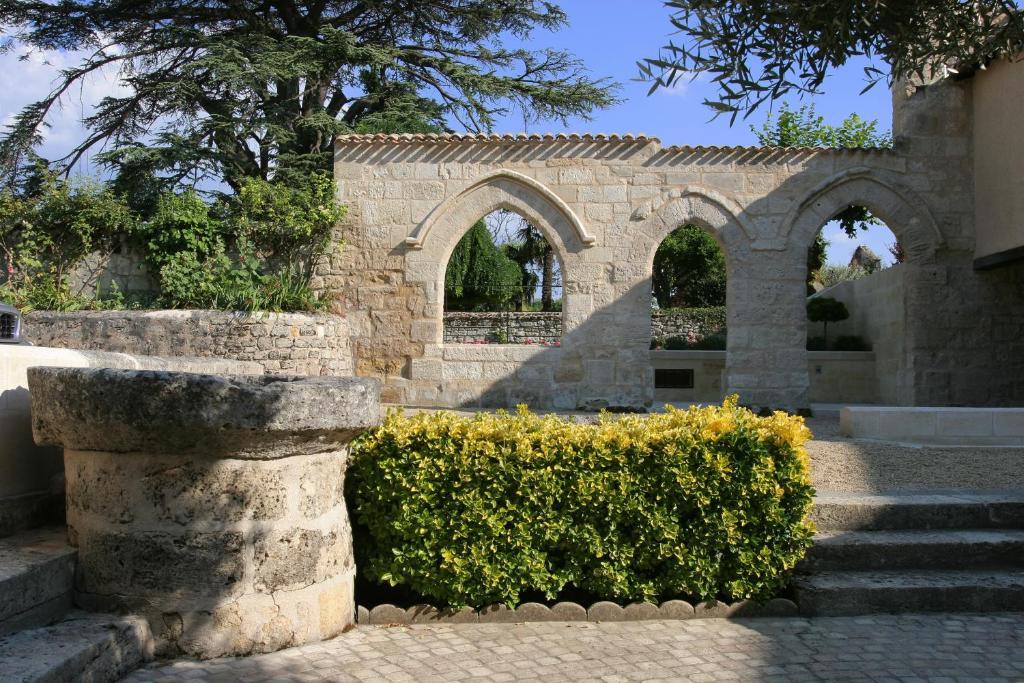 Hotel Au Logis Des Remparts Saint-Émilion Kültér fotó